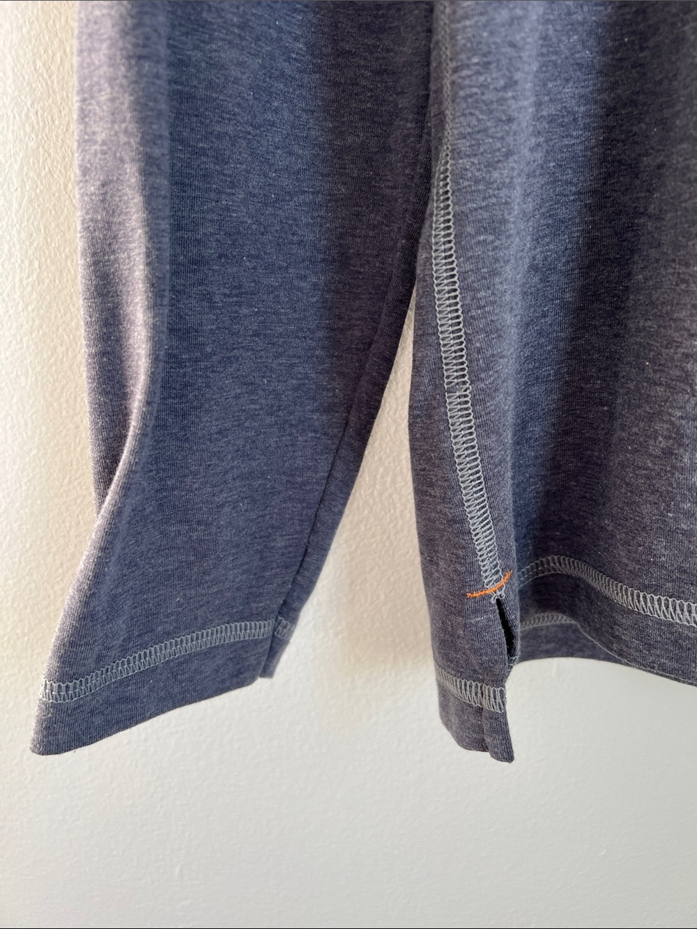 Orvis | Women’s Long-Sleeve Crew Tee in Slate Lightweight Casual #0X77 Size M - Picture 5 of 16